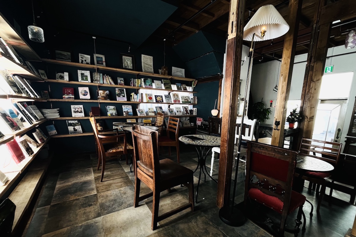 「TOE LIBRARY PARC」店内