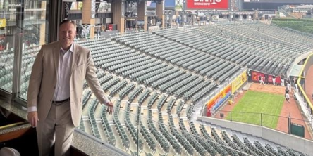 村上宗隆が挑むMLB―球団副社長とヤクルト前監督、高津臣吾さんへの取材から見えたチームの未来