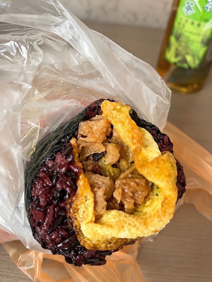 「青島飯糰」の台湾おにぎり