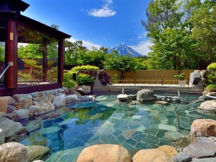 山梨県の日帰り温泉・スパ7選！！富士山を眺望できる絶景露天風呂多数