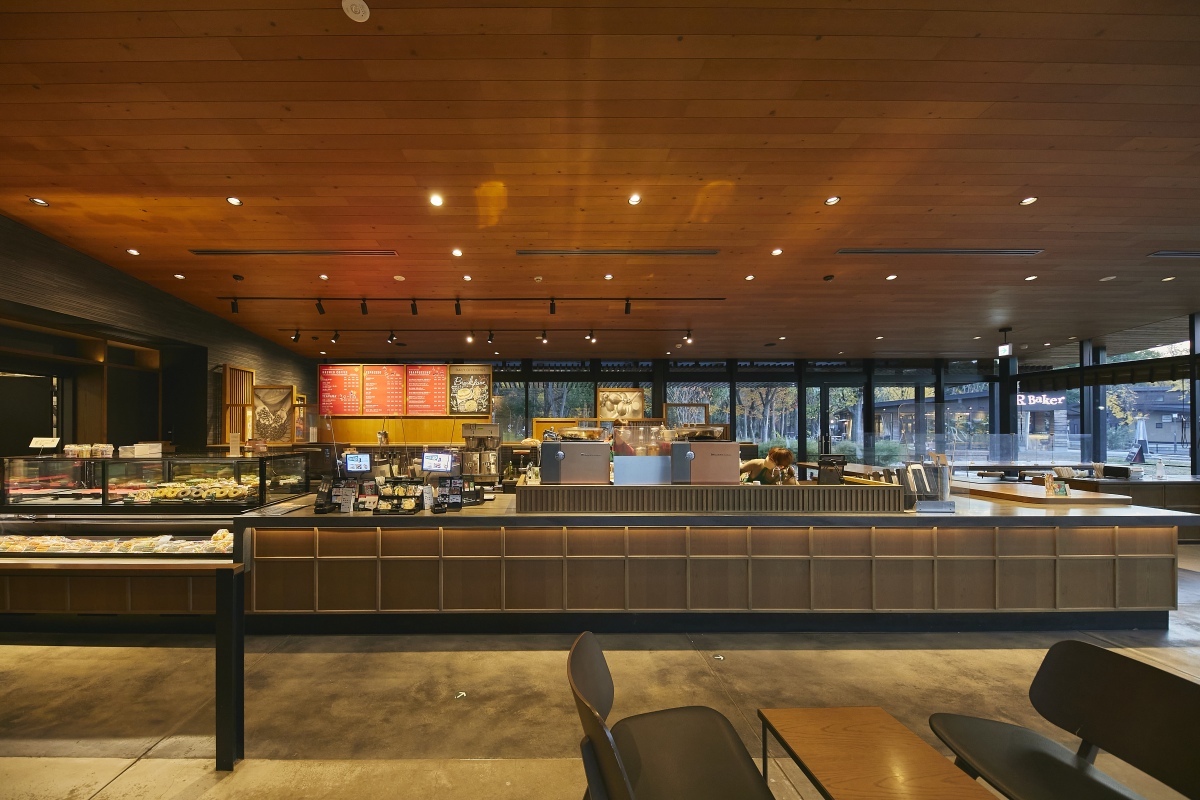 「スターバックス コーヒー 大阪城公園森ノ宮店」店内