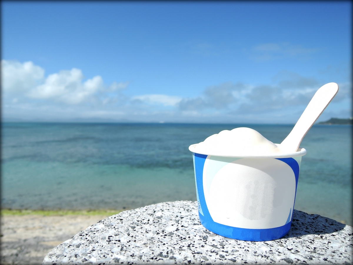 海とアイスクリーム
