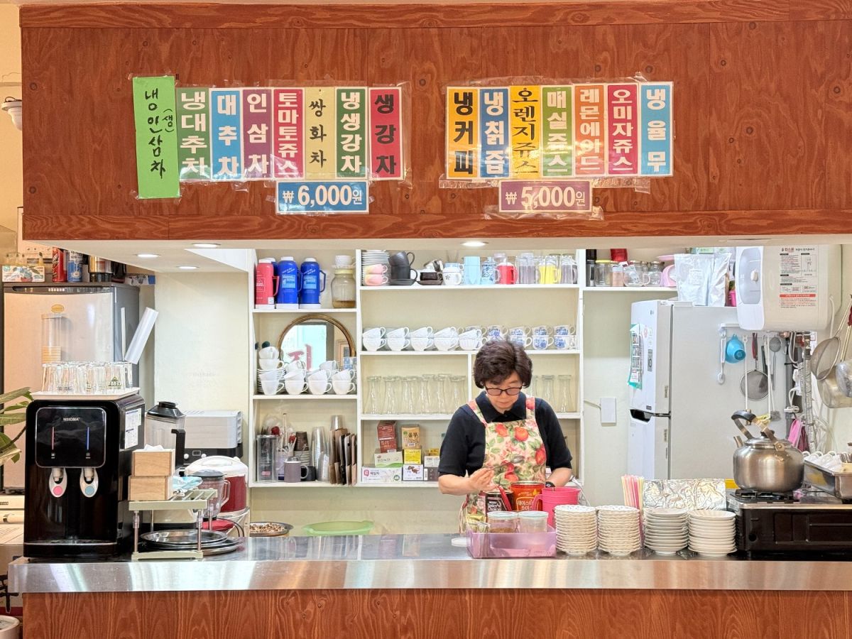 店を手掛ける店主