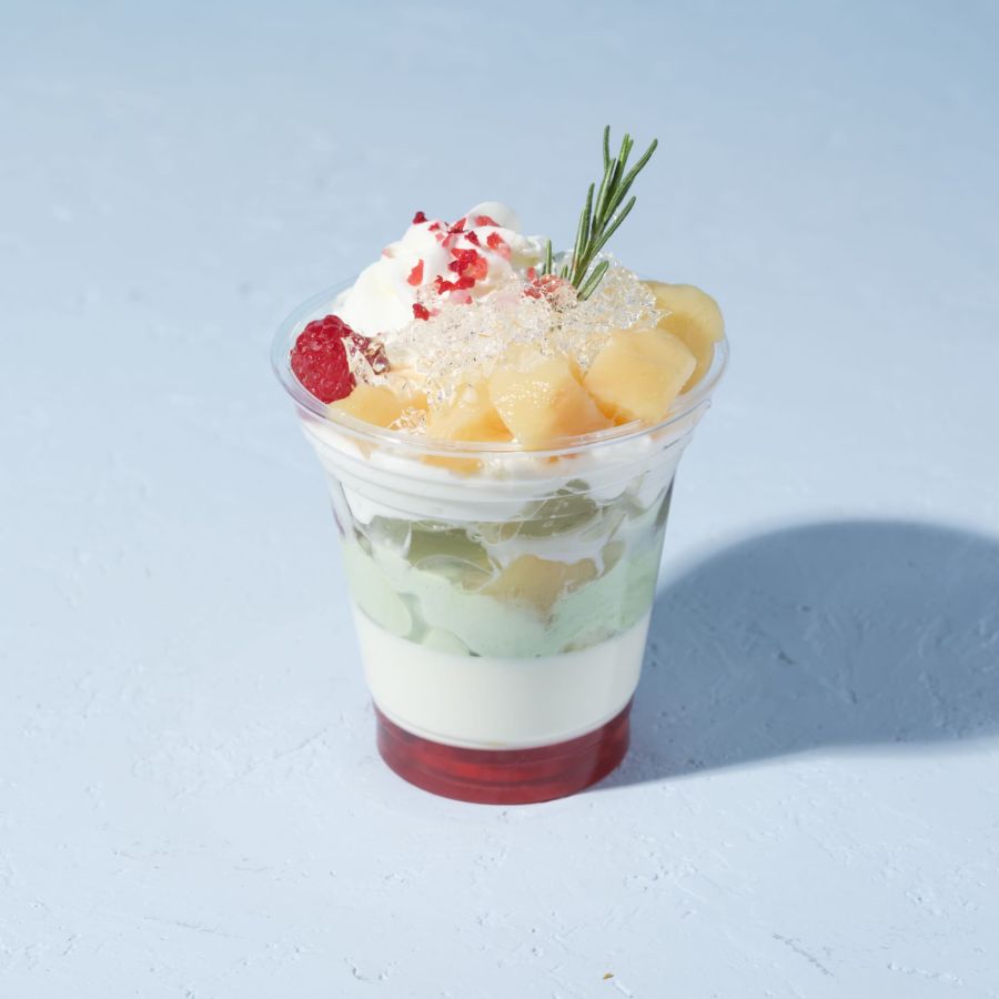 「ごほうびパフェ　ペッシュ」1296円