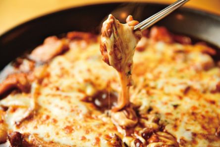 【韓国】韓流の味がおいしい！ タッカルビやトンダクなど、ソウルの鶏肉料理店7選