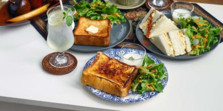 建築家のお家で朝ごはんを。大阪「ミスルトウ喫茶店」の静かな時間【きょん。のあの日この日のカフェダイアリー。】