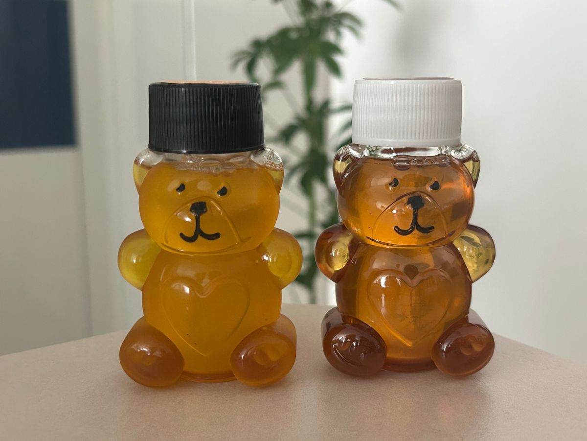 プラスチック製で軽く、割れる心配もない