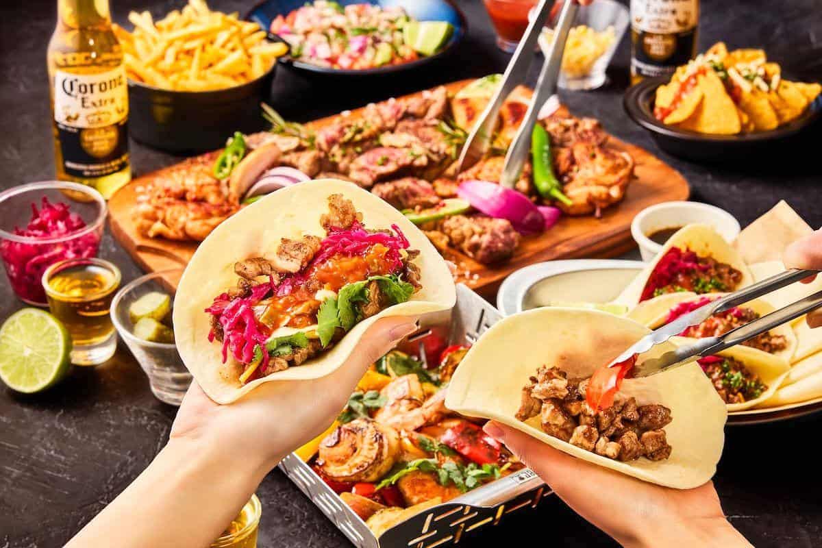 カジュアル・メキシカンBBQ