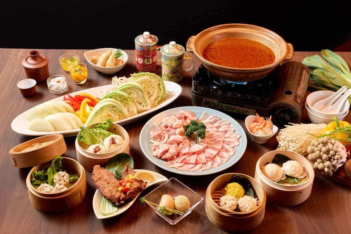 「麻辣火鍋コース（豚肉コース）」※画像は4人前のイメージ