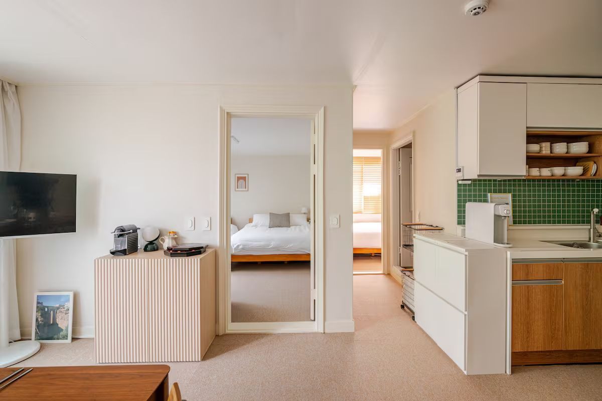寝室1・ダイニング・キッチン／Photo：Airbnb