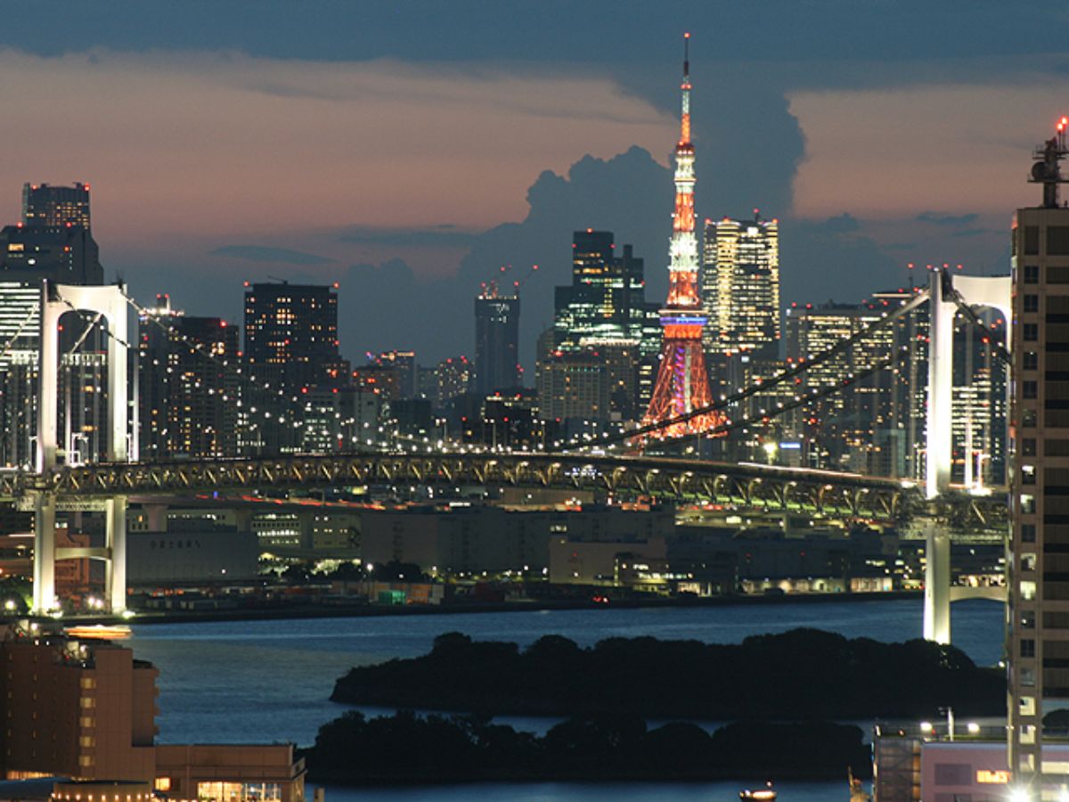 「テレコムセンター展望室」の夜景