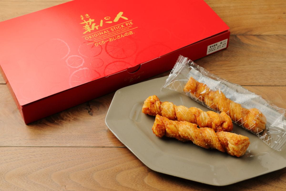「薪パイ」1個95円、8本入り箱860円