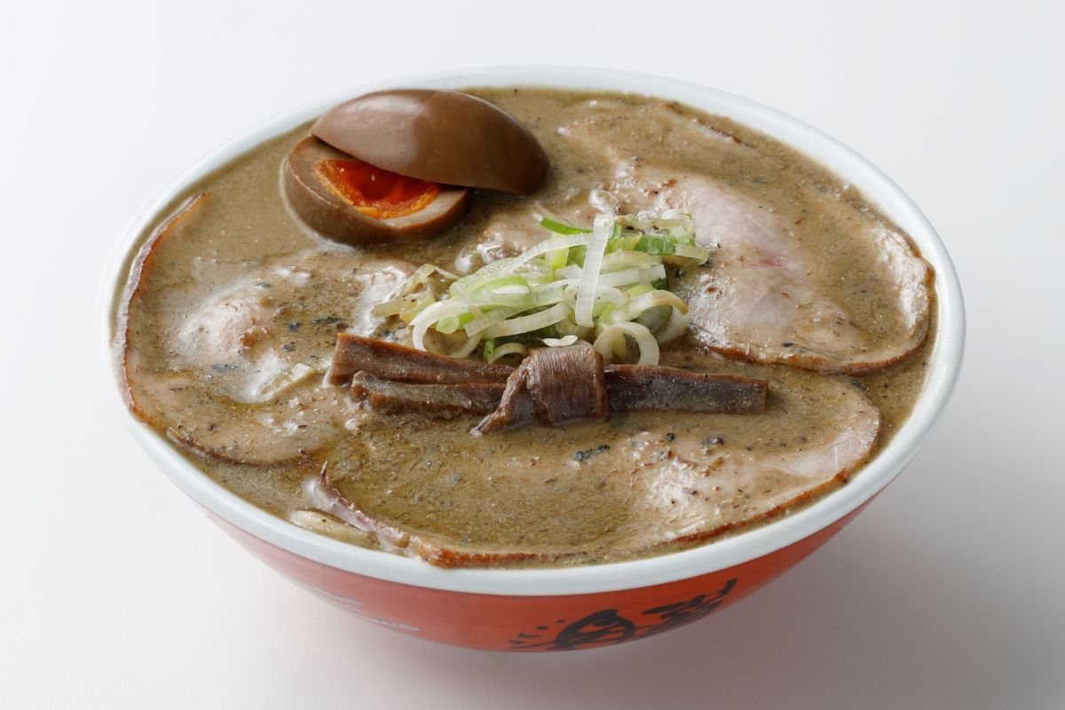 「こいくち煮干(コク照り完熟玉子入り)」/1,130 円(税込)