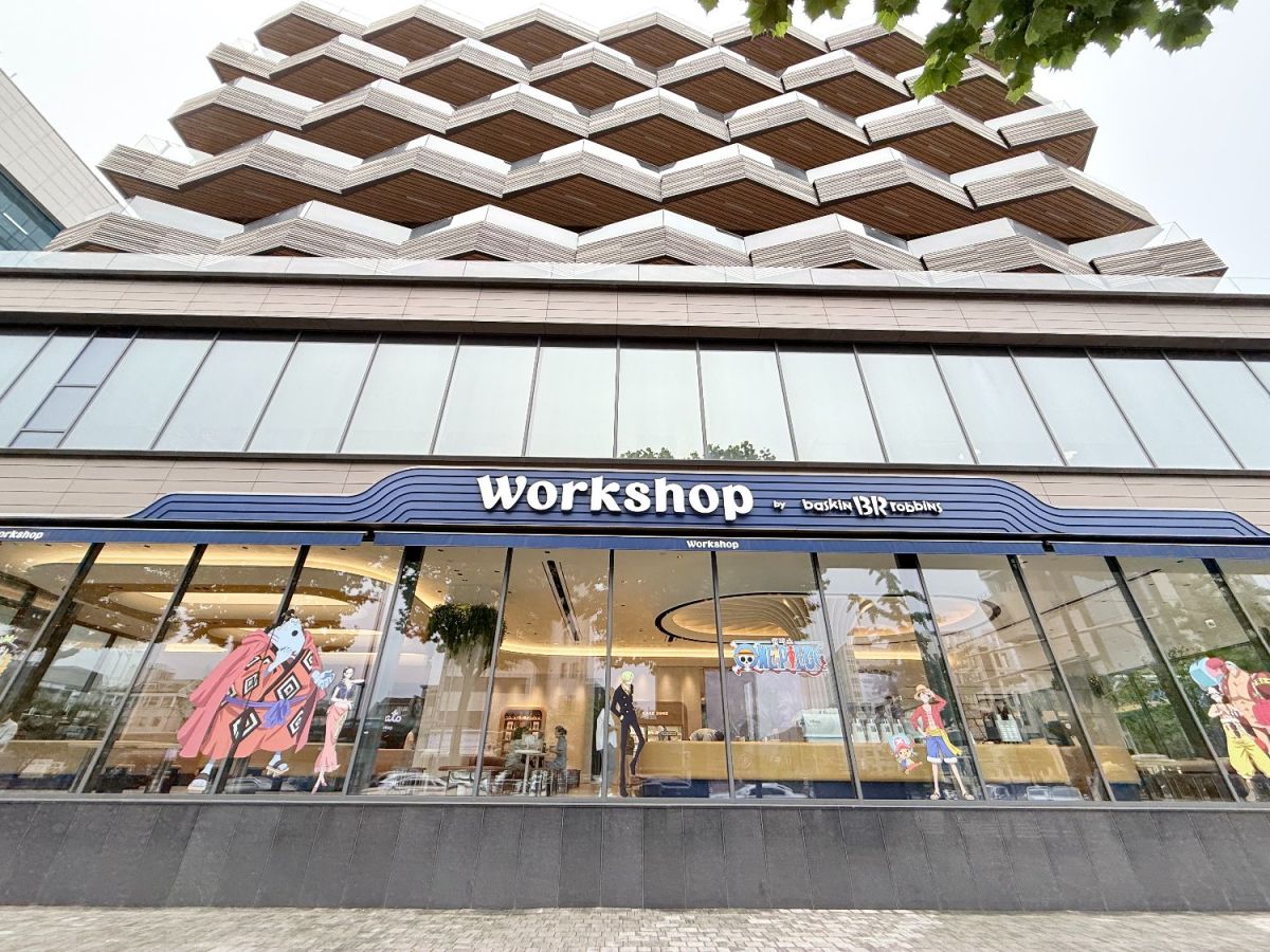 本社ビルの1階にある「Workshop by baskin robbins」