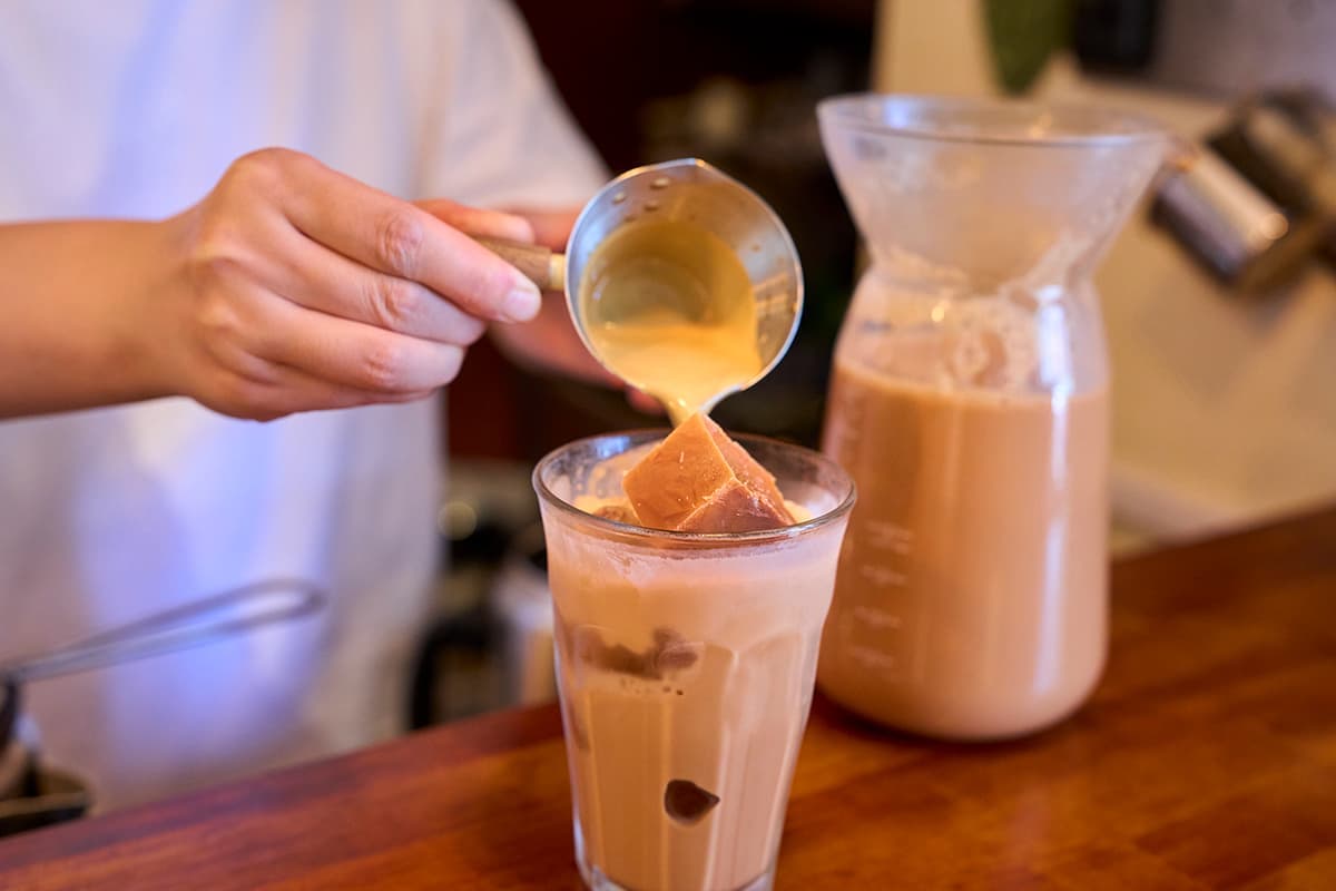 ドリンクを作る様子