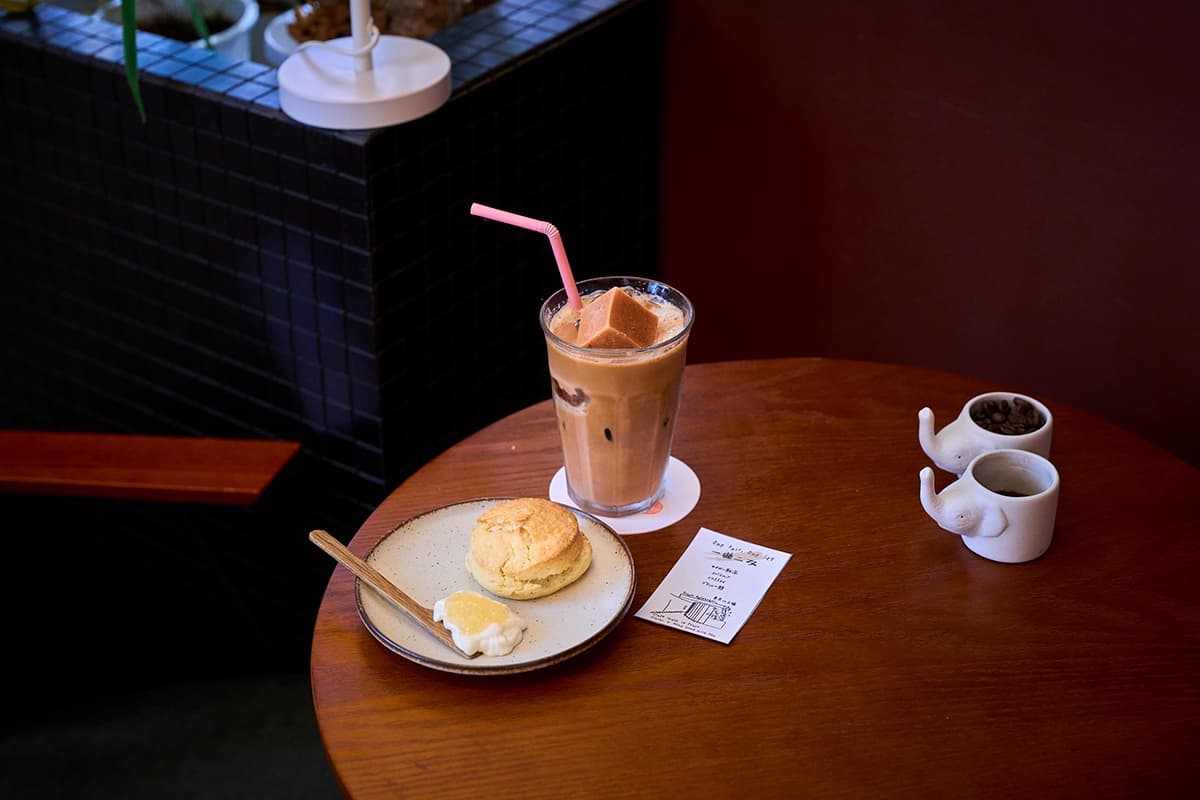ドリンクとスイーツのメニューの写真