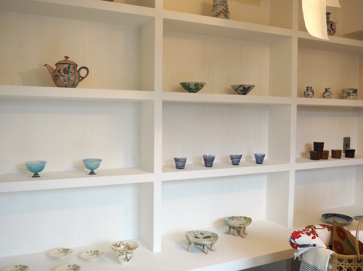 「HemingArts Onari Kamakura」店内