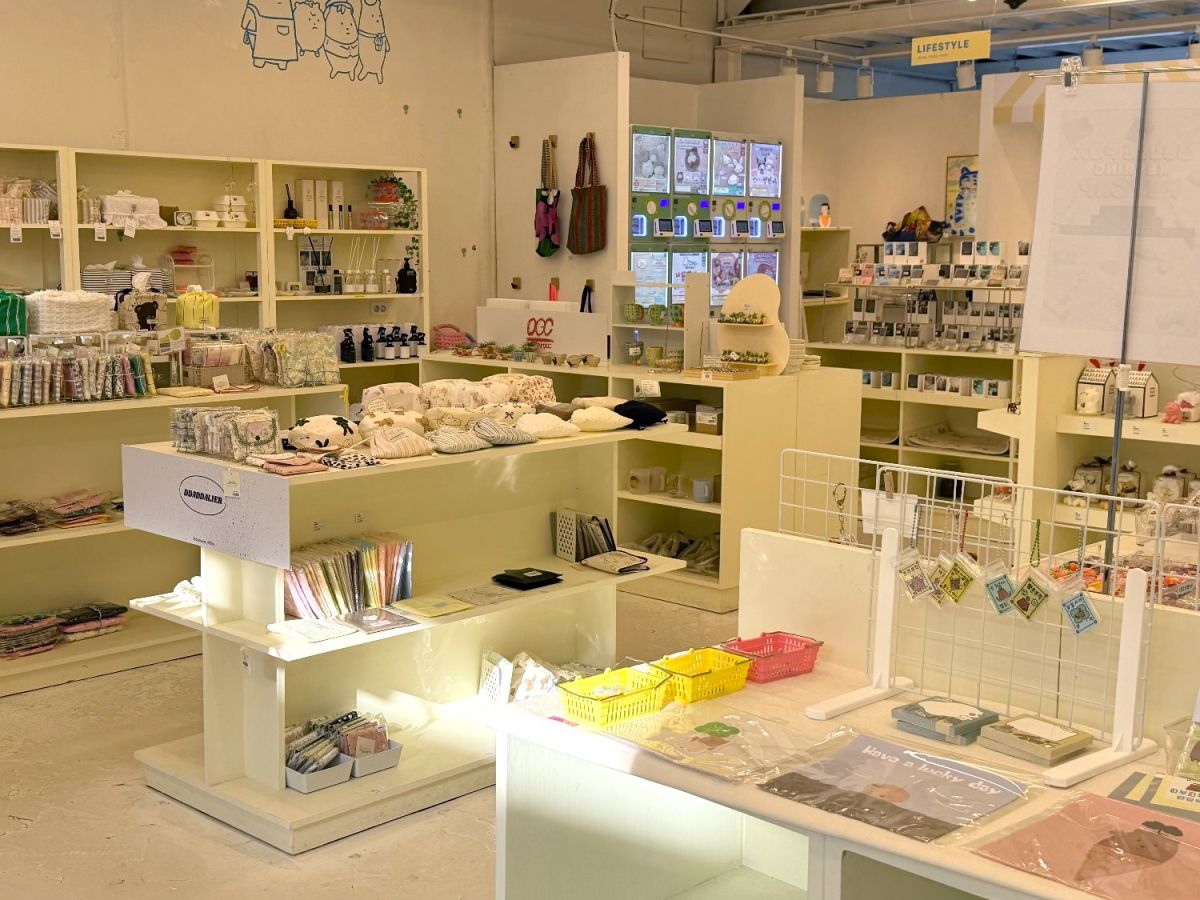 ワンフロアの広々店内／提供：イエロームーン