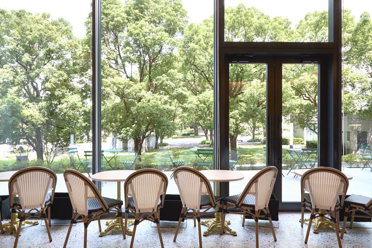 HORIGUCHI COFFEE a la table 内観