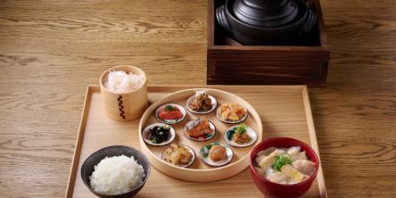 【京都】もっと、もっとごはんが好きになる、京都の老舗米屋プロデュースの「炊き立て土鍋ごはん OMOYA 八代目儀兵衛」