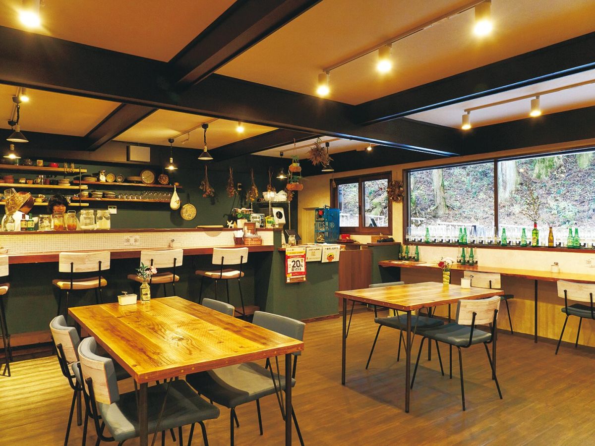 cafe 茶まびこ