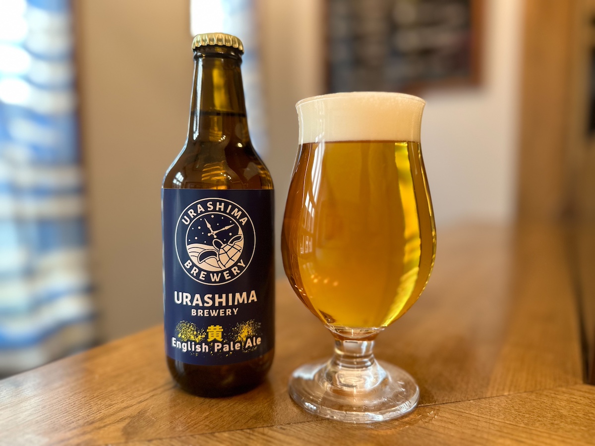 軽やかな口当たりで、ほのかなフローラル感が爽やかな「黄 English Pale Ale」700円