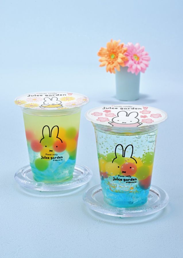 「カラフルゼリードリンク」左からレモネード、サイダー各720円