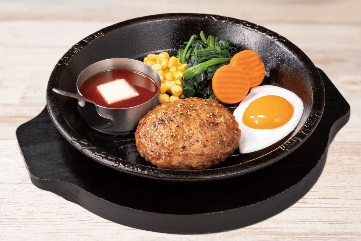 「赤い月見ハンバーグ」980円