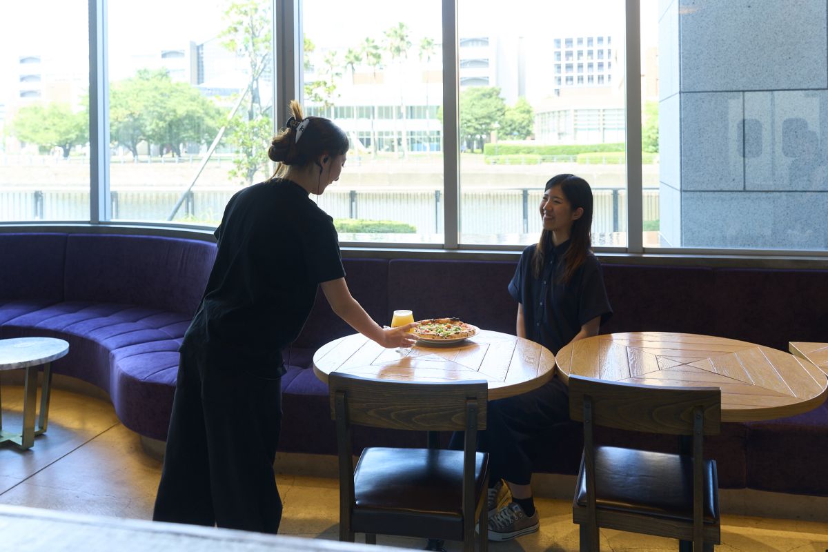 好みや料理に合うクラフトビールをスタッフに相談できるのもうれしい