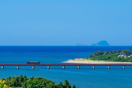 【試乗レポ】絶品！ 丹波栗・海の幸・日本酒…京丹後の味覚たっぷりレストラン列車「丹後くろまつ号」の2026年秋冬コースが運行開始