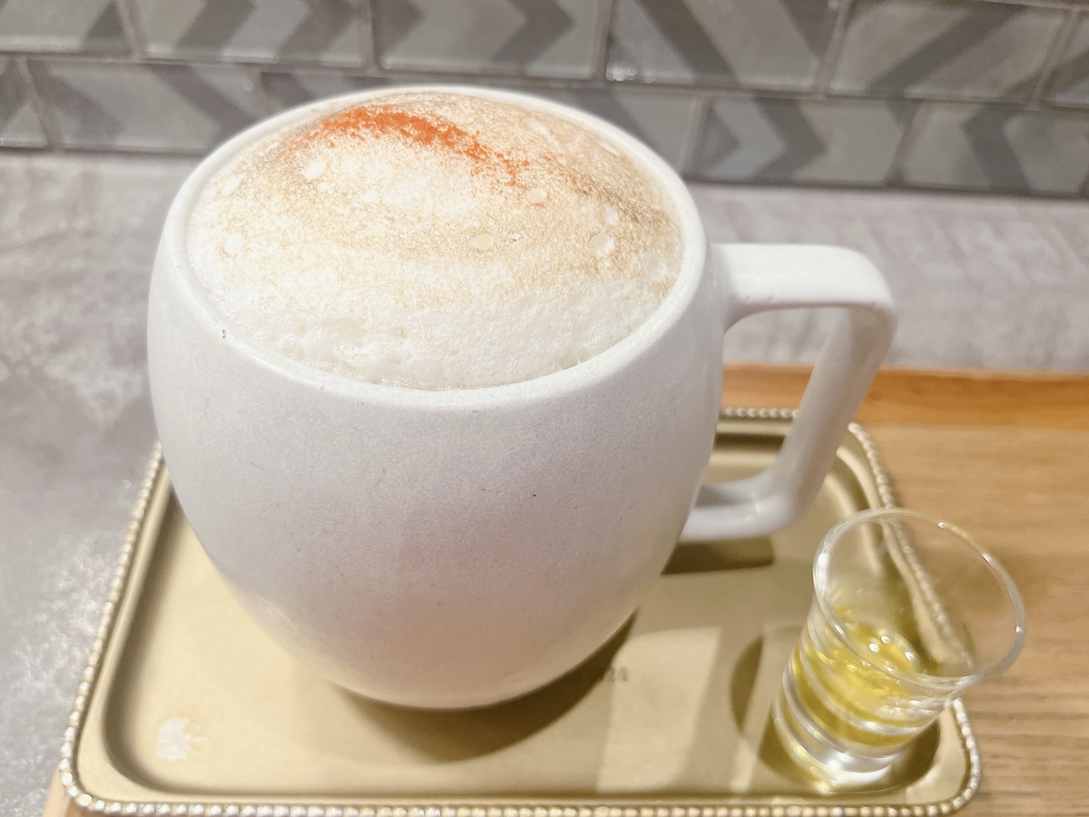 「カプチーノラーメン」1500円