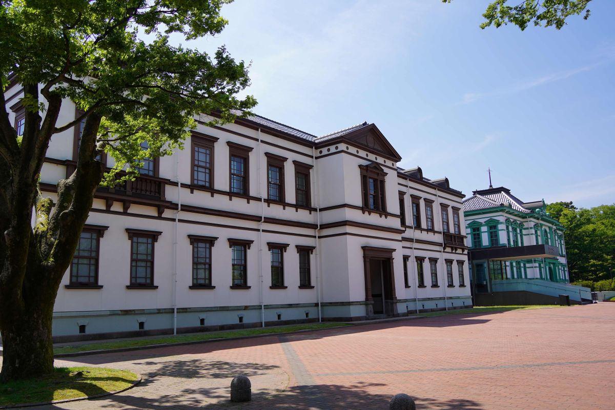 国立工芸館