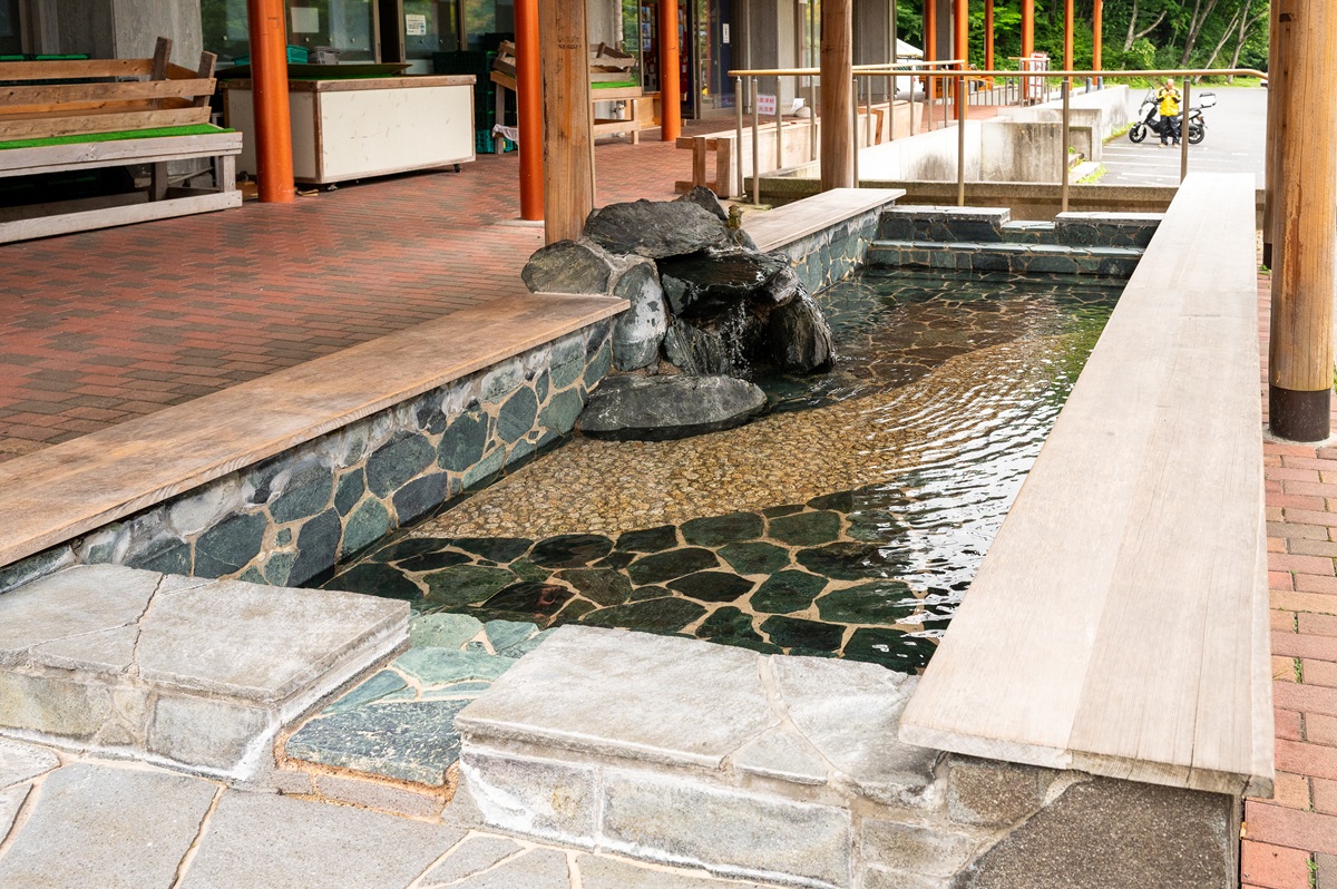 「道の駅 湯西川」誰でも自由に利用できる足湯