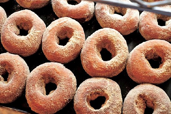 KANEL BREAD