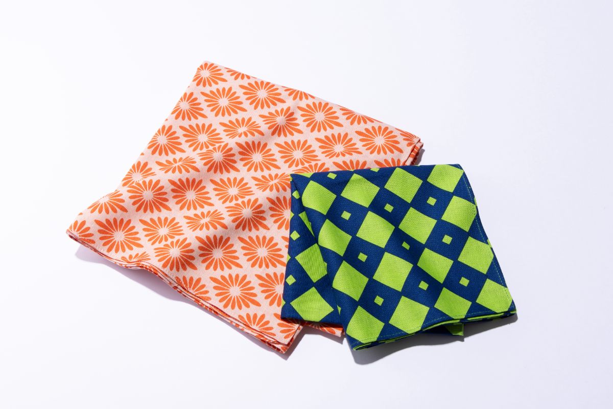 かまわぬ GIFT STAND「KOMON & MESSAGEフロシキ/バンダナ」