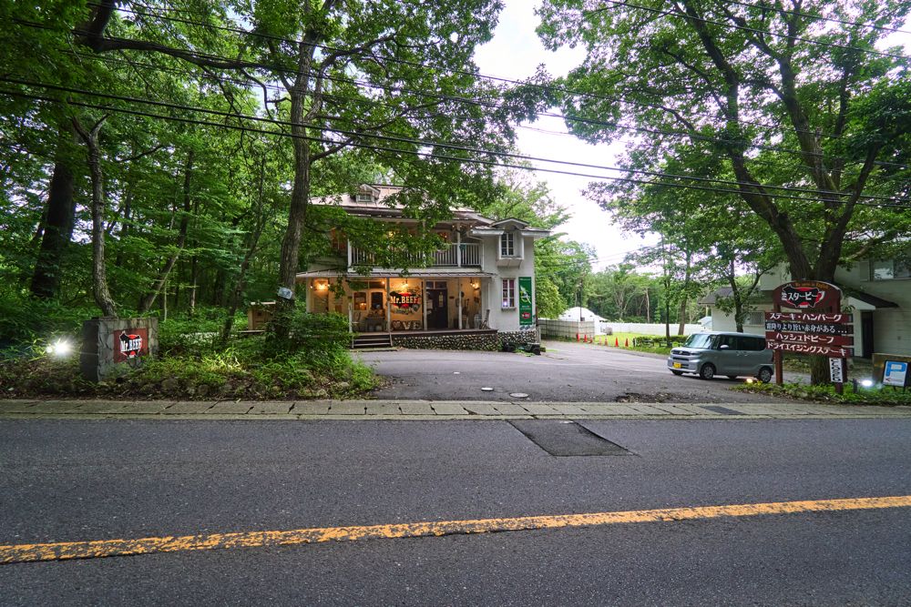 ミスタービーフ 駐車場