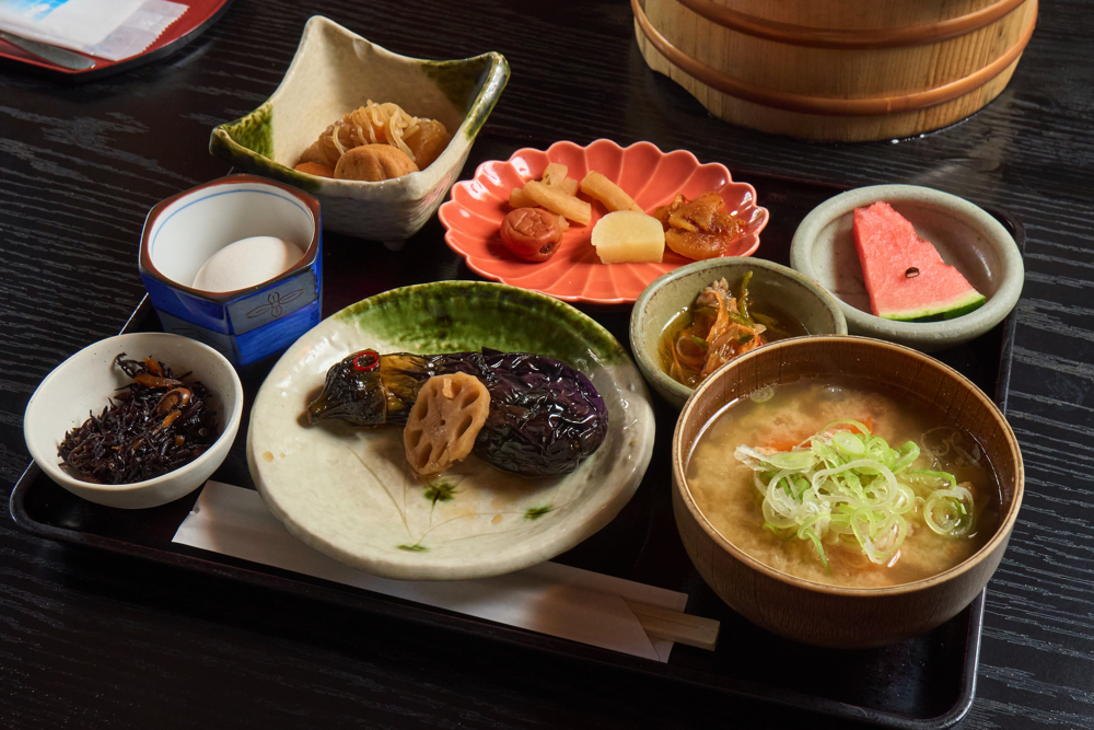 瑞穂蔵「田舎膳」1600円