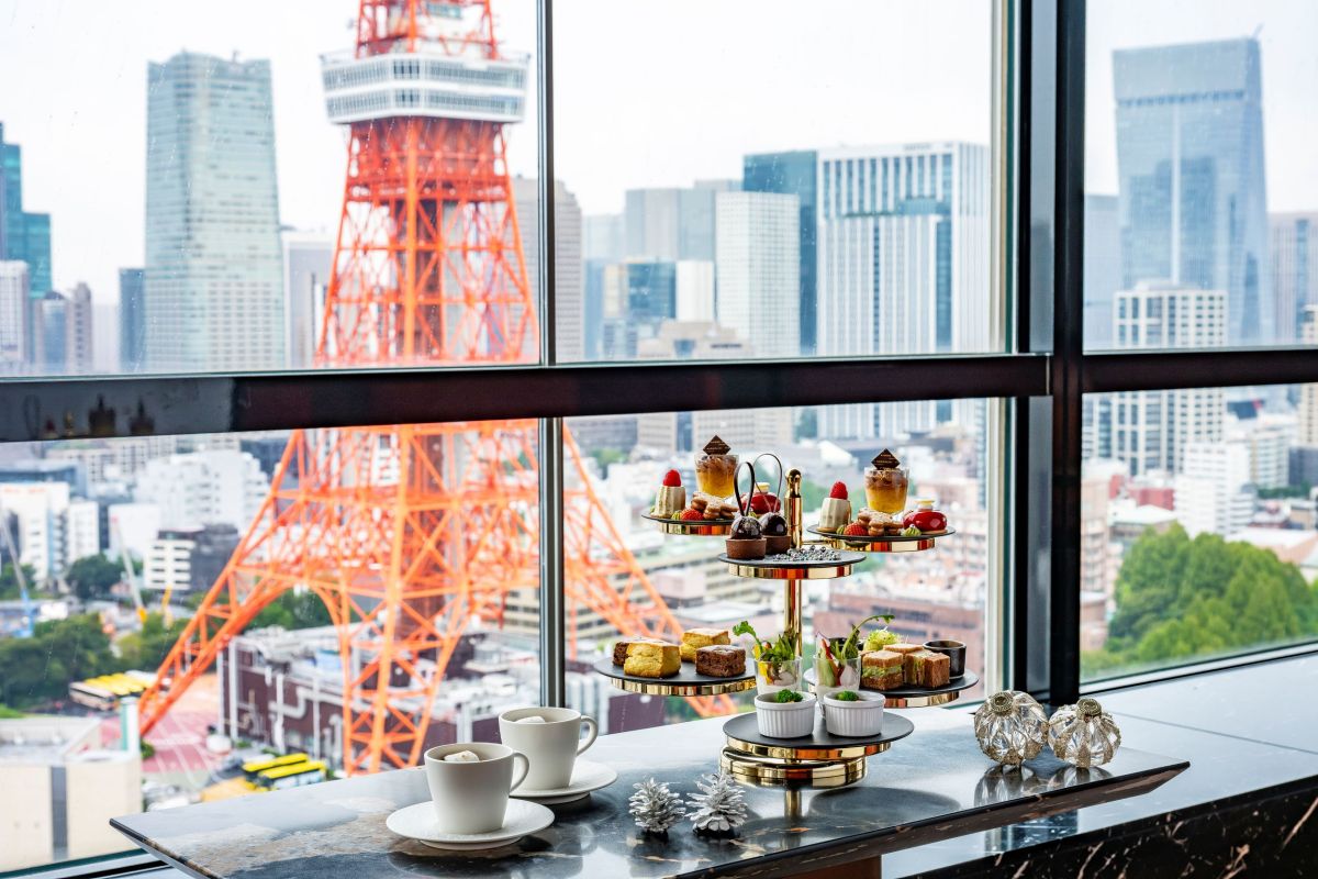 33階の「Sky Bar ＆ Dining Stellar Garden」