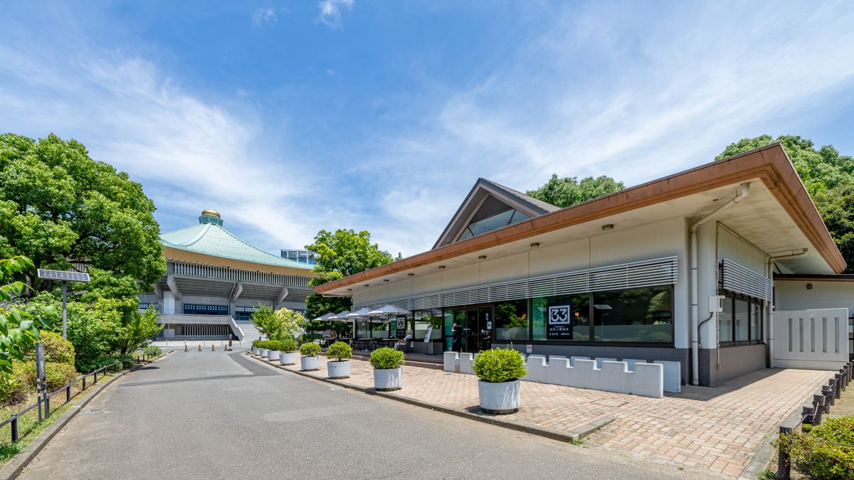 「CAFE 33」外観