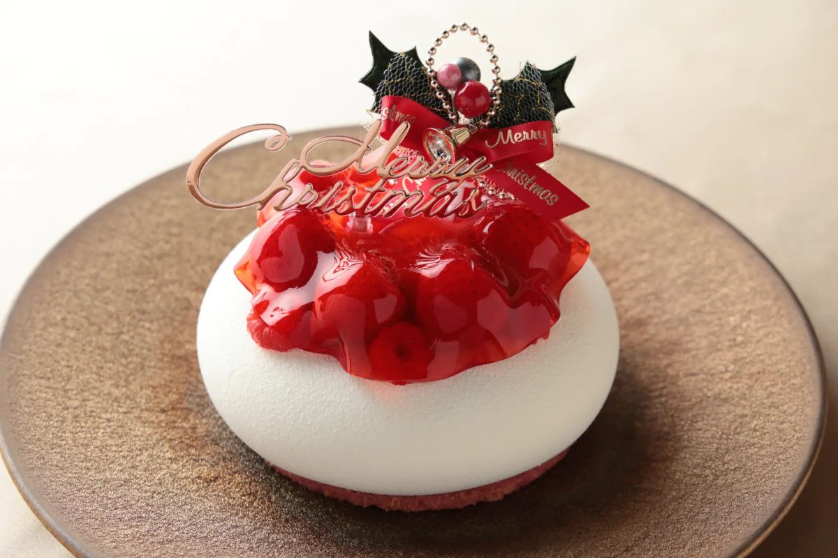 「Fraise &Eacute;clat（フレーズ エクラ）」8000円（直径約14cm）