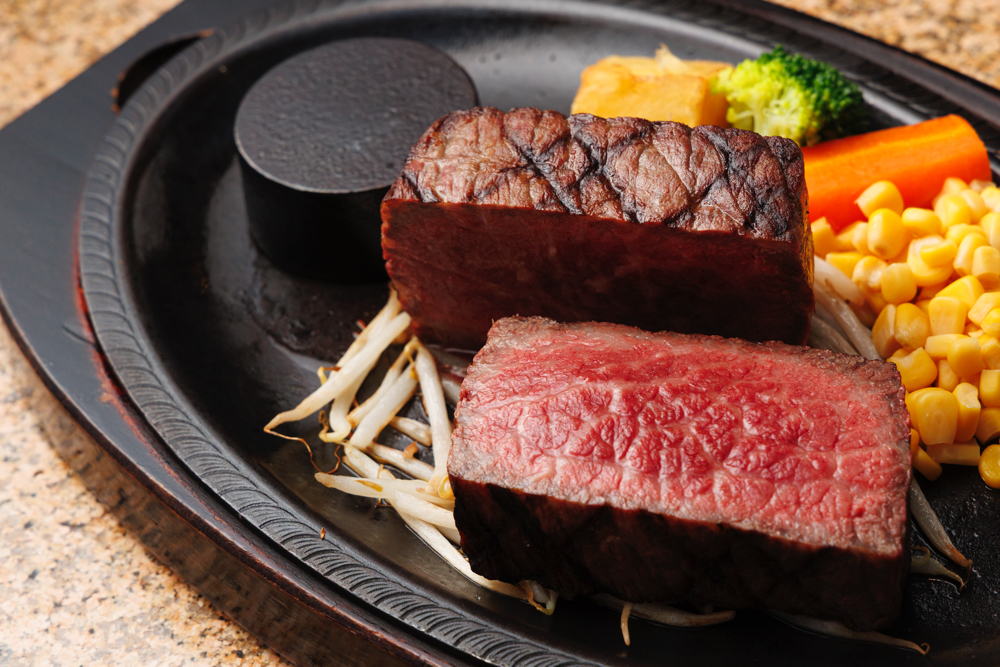 「あ・かうはーど」ステーキ断面