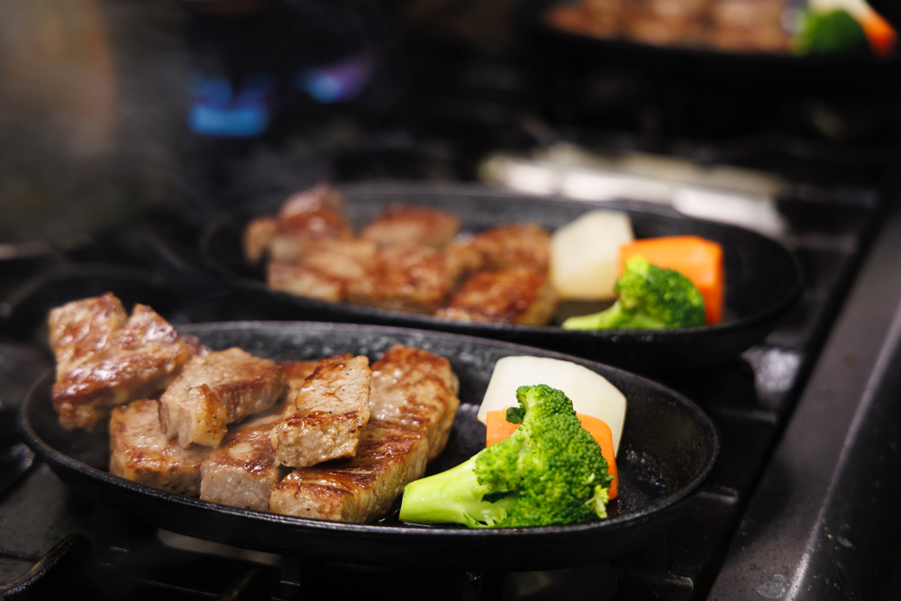 「ステーキハウス寿楽」ステーキ