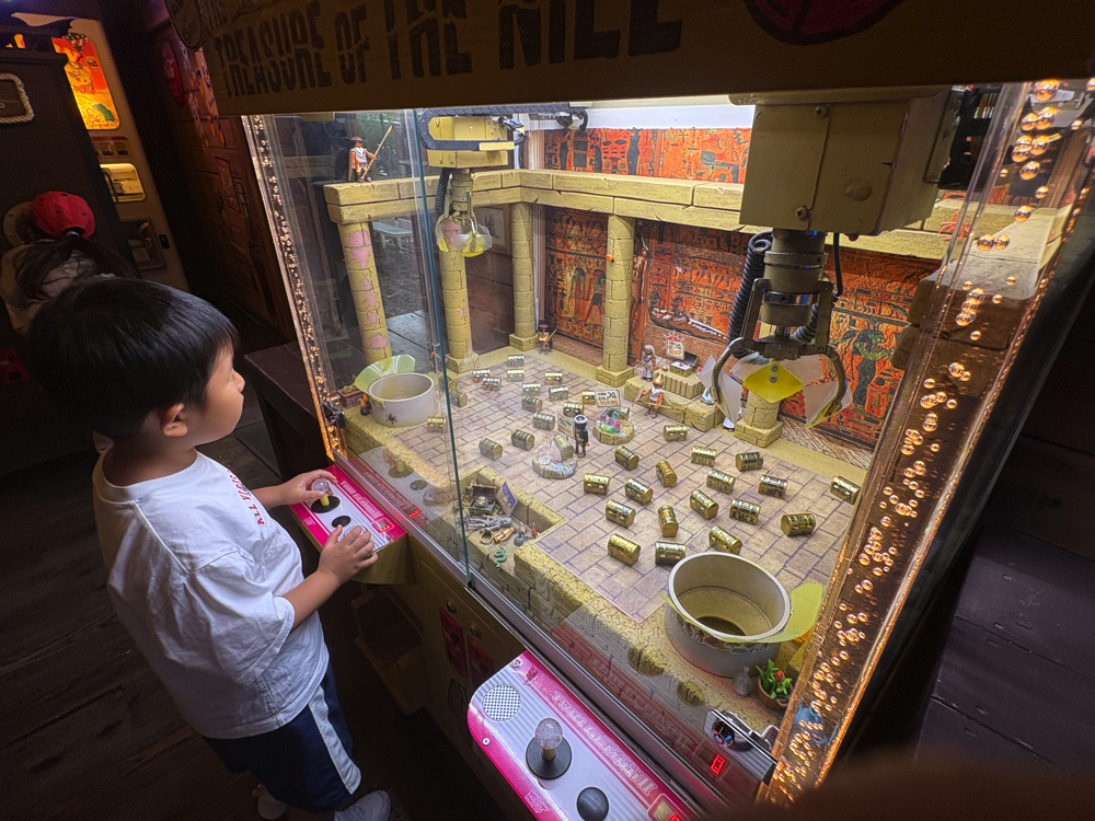 「宝石探しトレジャーストーンパーク」クレーンゲーム