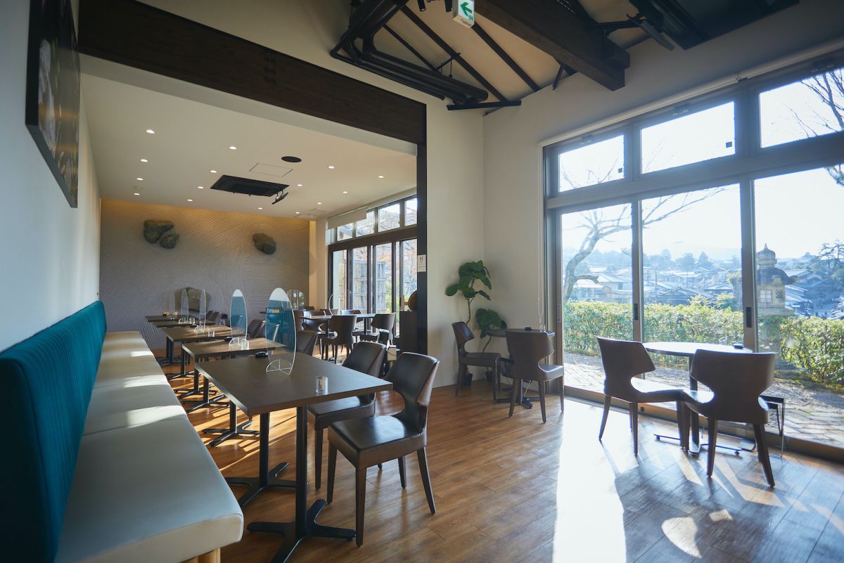 「茶筅 French cafe CHASEN 高台寺」店内