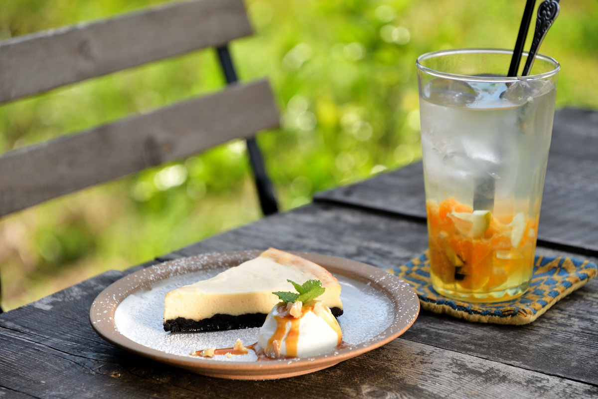 NYチーズケーキプレートとオリジナルレモネード 918円