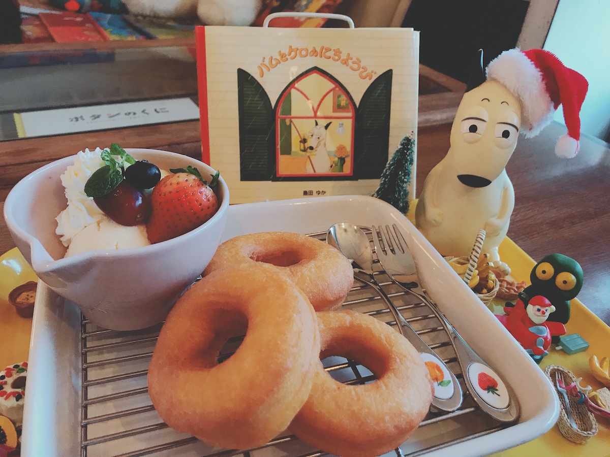 何曜日でも食べれます。日曜日のこんがりドーナツ 1600円