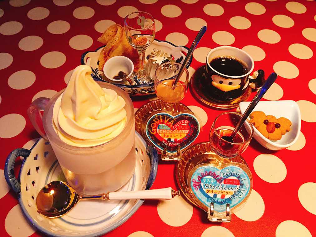 130種以上のリキュールからチョイス！札幌ナイトは大人のアイスで〆めたい