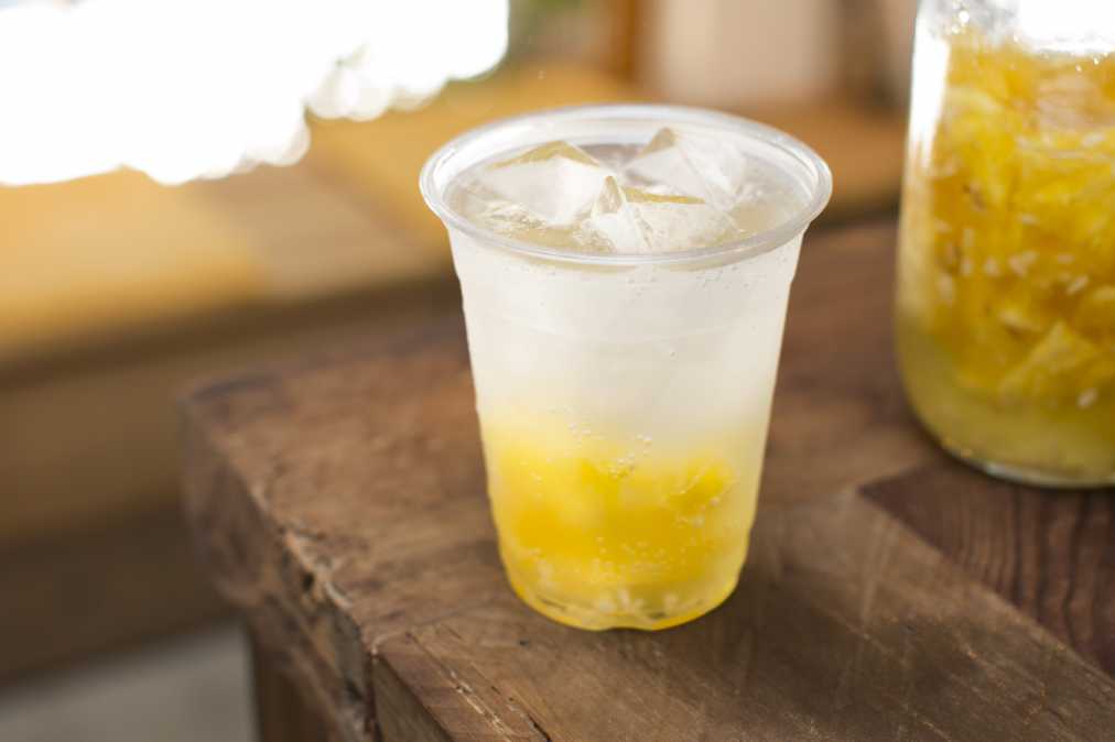 自家製シロップソーダ（パイン）　500円