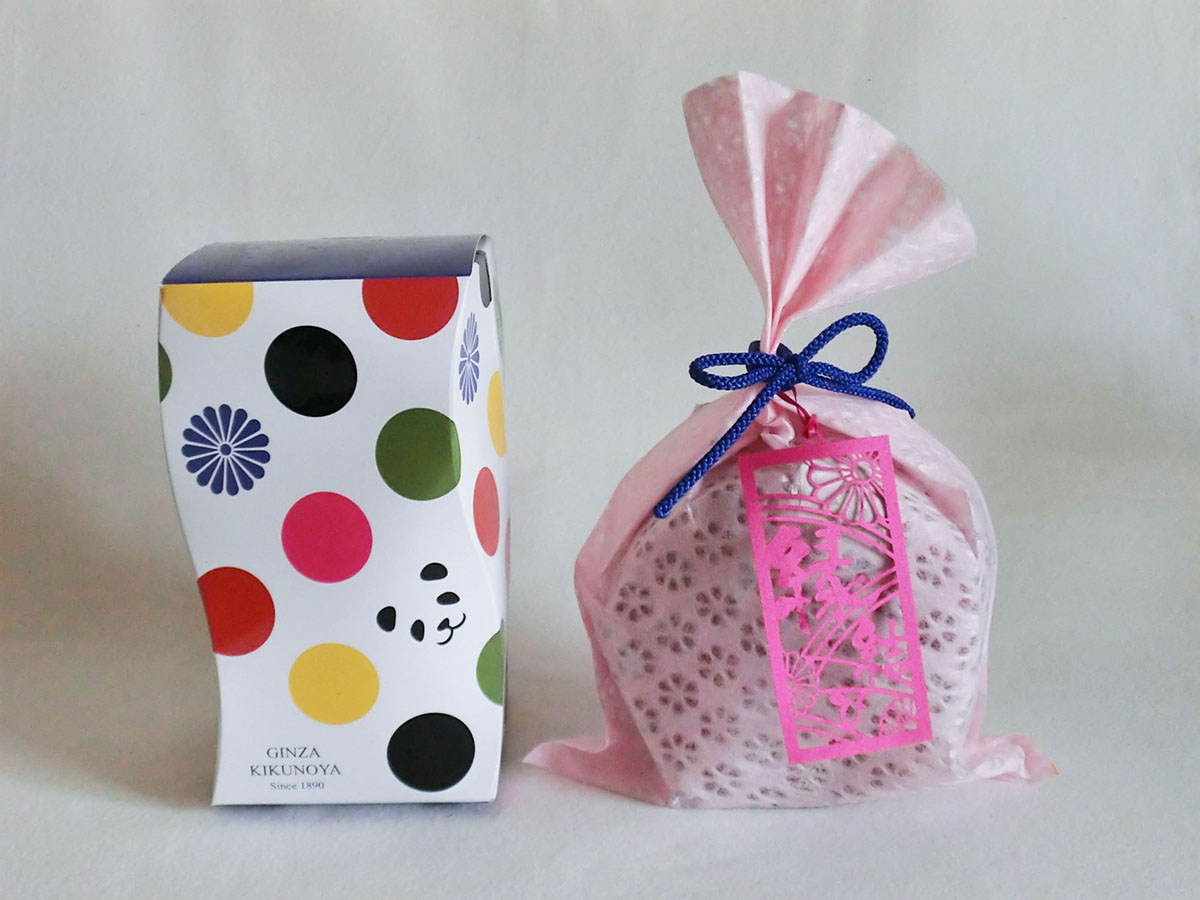 （写真左から）登録商標 冨貴寄 銀座パンダ5　1080円（内容量140g）、登録商標 冨貴寄 縁結び　1080円（内容量90g）