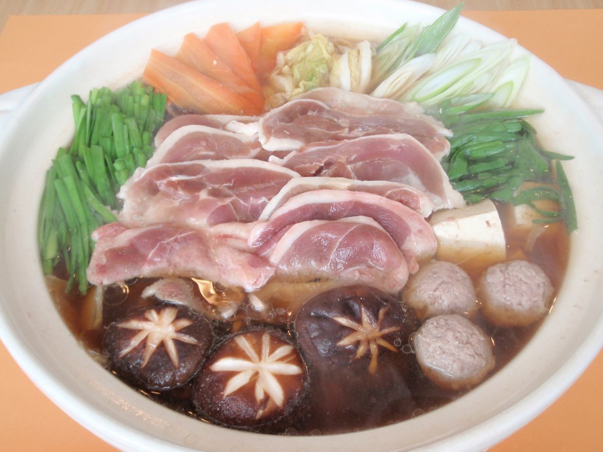 鴨鍋定食　1500円※写真は鍋単体です